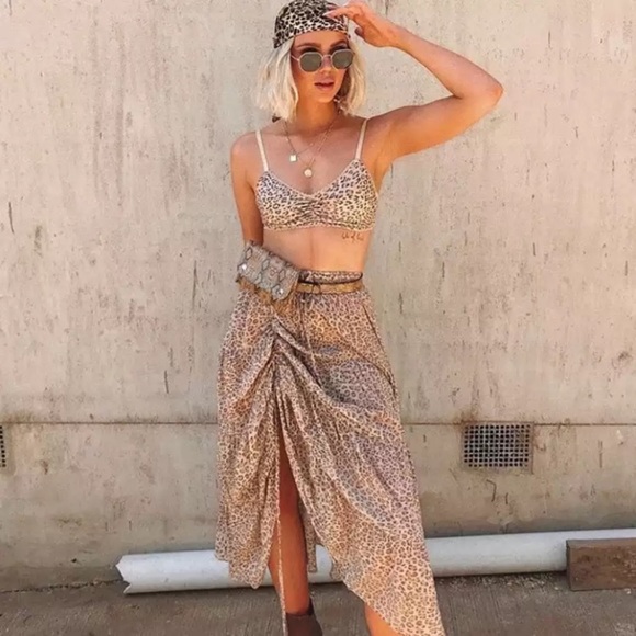 SOLD OUT Leopard Print Bohemian Ruched Slit Maxi Skirt - Picture 5 of 9